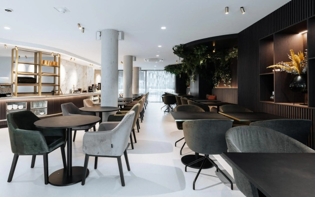 The CORNR Hotel