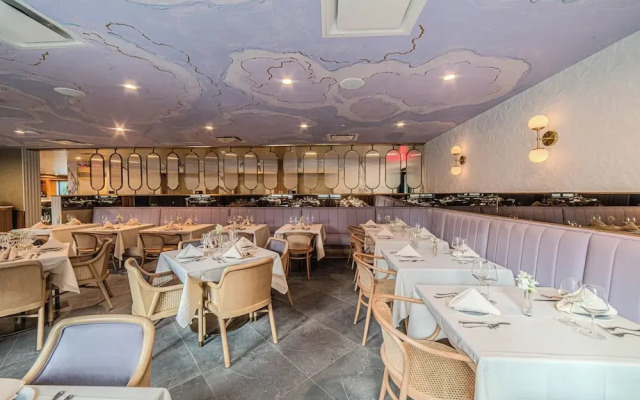 Iris Hotel Boston