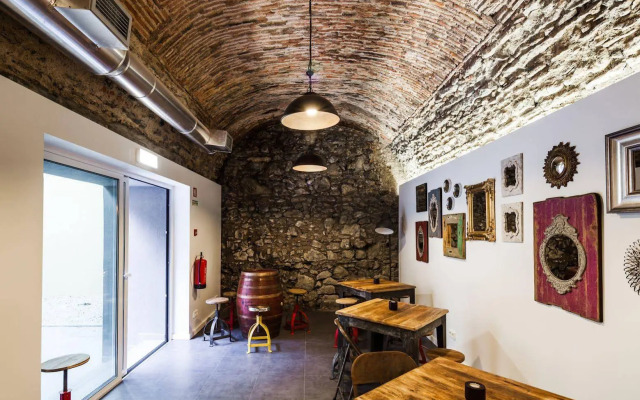 JOIVY Moon Hill Hostel
