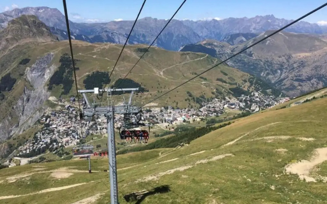 Slope-side Stay for Two Guests