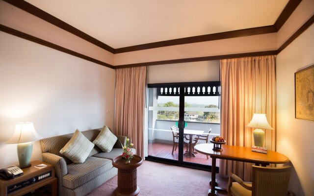 Imperial Golden Triangle Resort (SHA Extra plus)