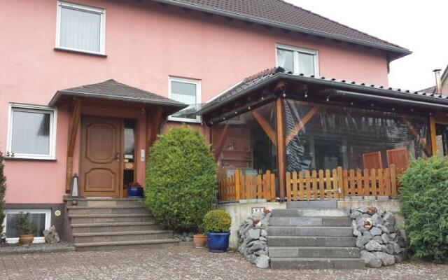 Willi´s Gästezimmer / Ferienwohnung