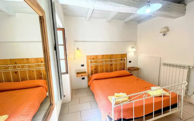 Spoleto Poolside - Sleeps 24