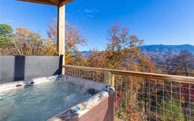 Great Smoky Lodge - Seven Bedroom Cabin