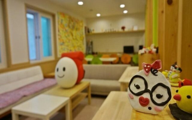 Mr Egg Hostel Nampo