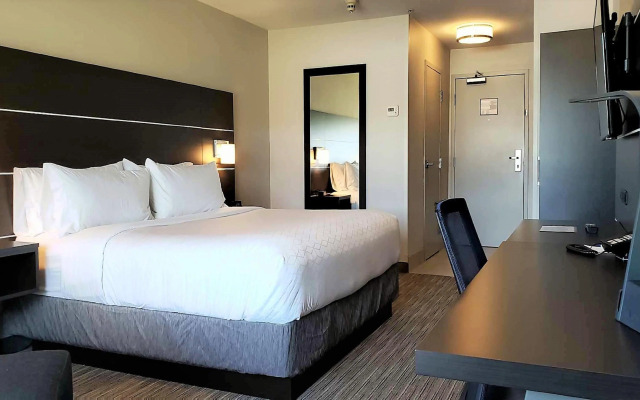 Holiday Inn Express & Suites Hood River by IHG