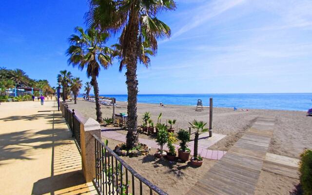 1105 Beachfront Apartment Marbella Golden Mile 4 Pools