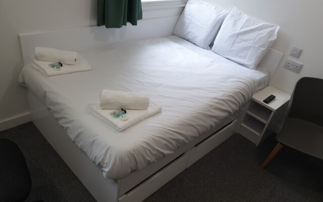 Charming Studios for STUDENTS- LEICESTER