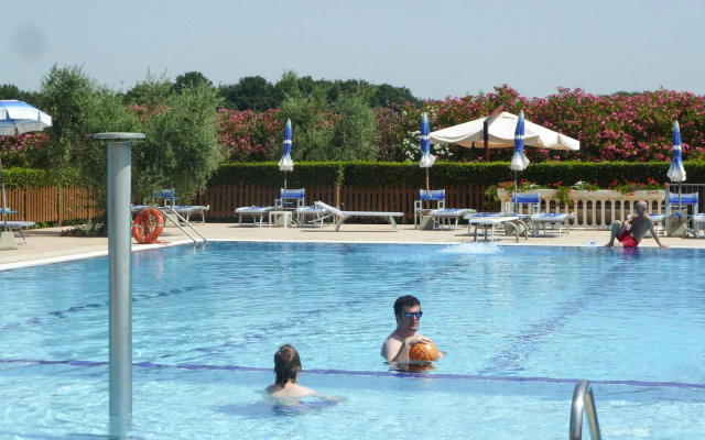 Apartment in Vada in Vada