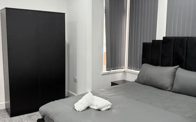 Luton Luxury Apartment With 2 Bedrooms