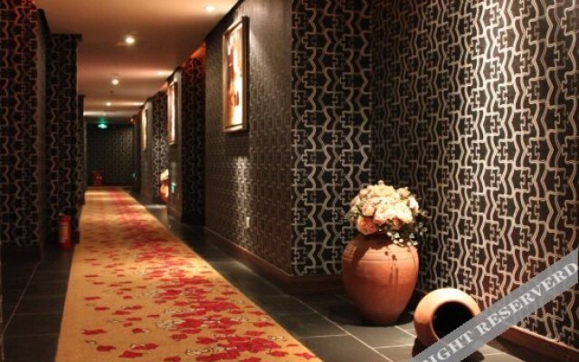 Xianlongtan Yangguang Hotel