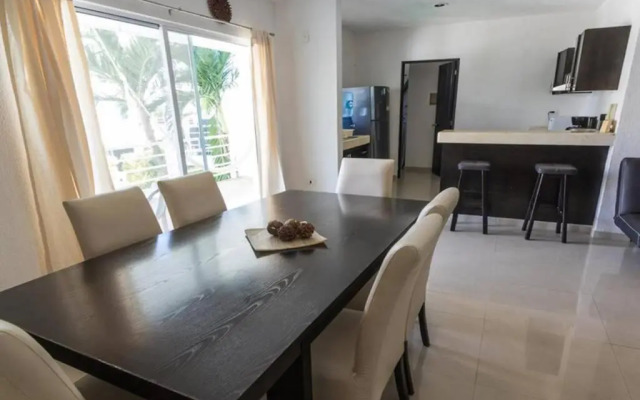 Poolside tranquil apartment in Playa del Carmen