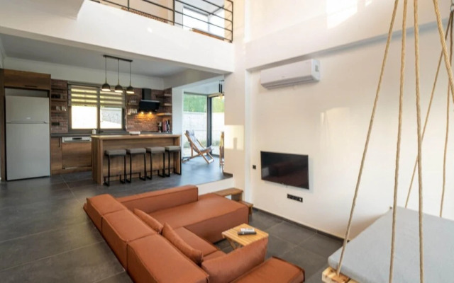 Marvelous Villa With Pool and Jacuzzi in Fethiye