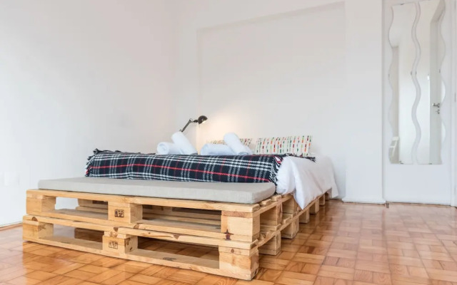 Guestready - Over the Rooftop - Balcony