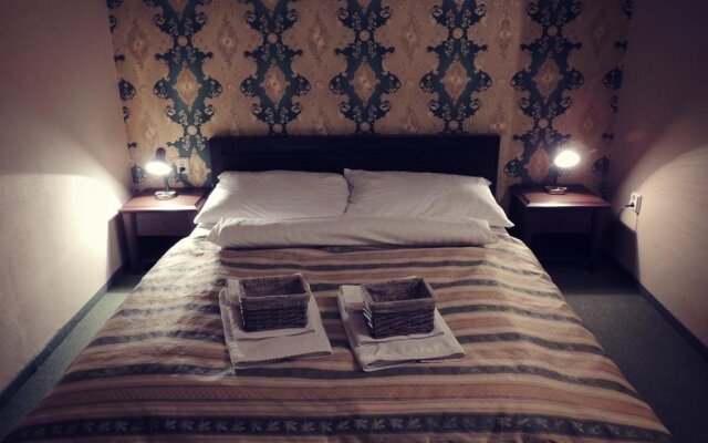 Boutique Hotel Empress