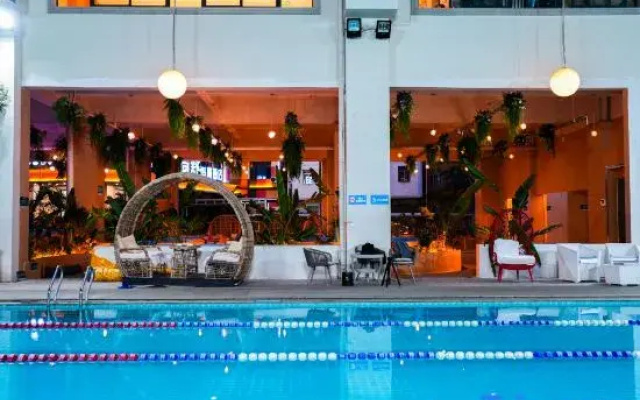 Mile Huquan Shuixiang Wenquan Eeril Hotel