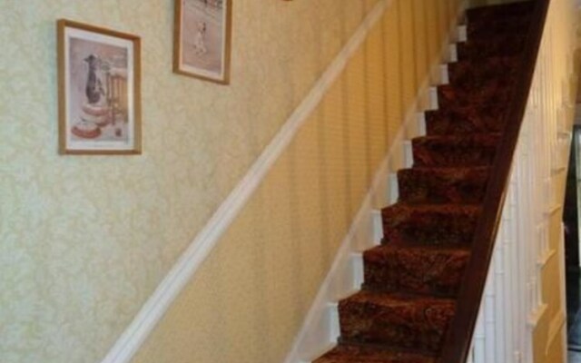Moate Lodge