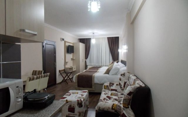 Landmark Plaza Hotel