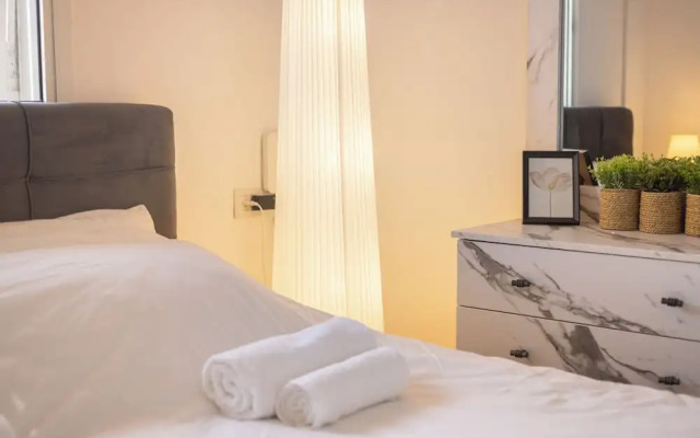 Bahai Gardens Penthouse by Sea N' Rent
