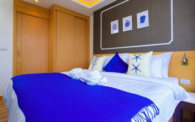 Aristo 2 Beach Front - by Holy Cow 712