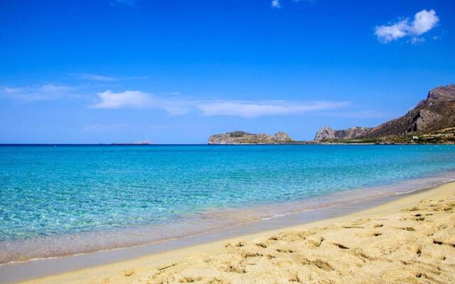 Kampos View - Quiet House at the end of the Road, privet pool