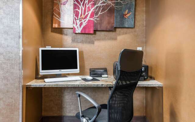 Comfort Inn Pine Grove I-81 Hershey Area