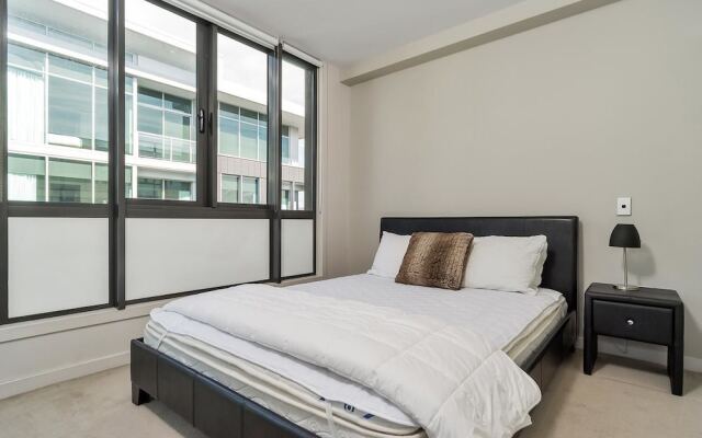 QV One Bedroom Apt Viaduct Harbour - 250