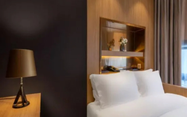 Weiting Hotel (Shanghai Bund Nanjing East Road Pedestrian Street)