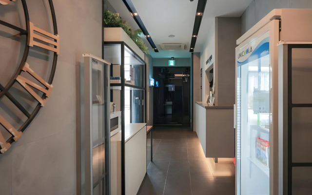 Hotel Yaja Siheung Jeongwang