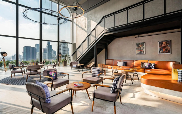 Moxy Bangkok Ratchaprasong