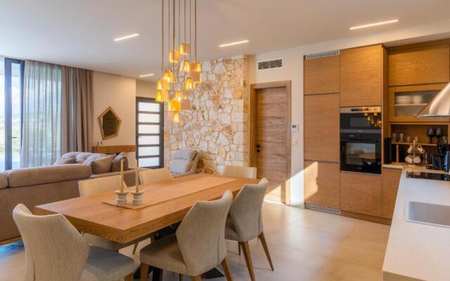 Villa Waterlily by MediterraneanVillas