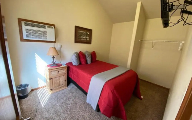 Custom Touch Village-Sulphur