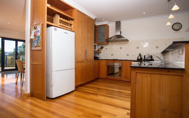 Kara Yaringa on Hill Street