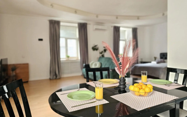 Живи уютно на улице Ленина 90