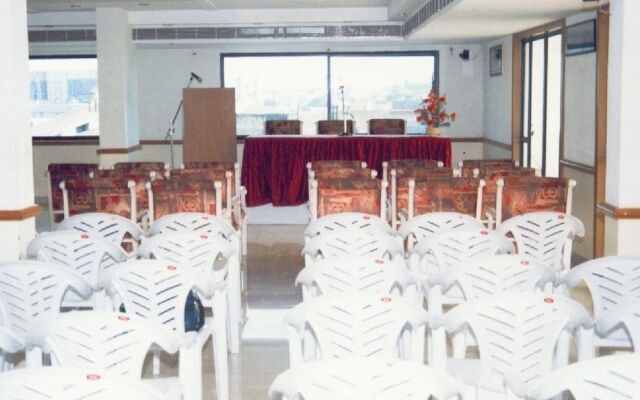 Hotel TARA International