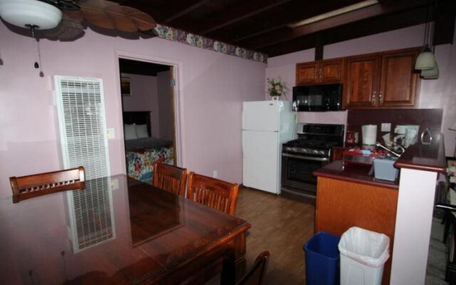 Edgewater Beach Motel