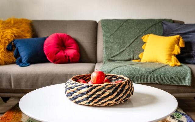 Leven Apartment West Bridgend Dumbarton near Loch Lomond