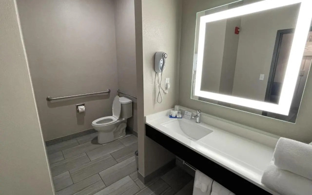 Holiday Inn Express Ada by IHG