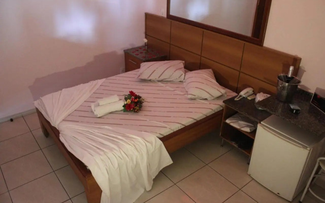 Motel Paradise