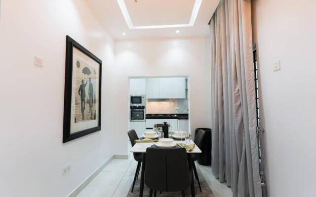 Palm Spring Luxury Apartment