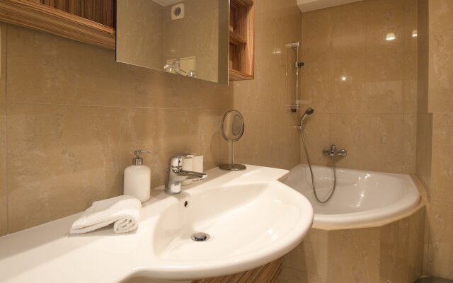Luxurious Apartment near Prague Castle