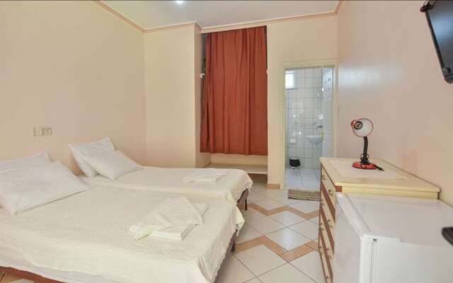 Cizenel Hotel