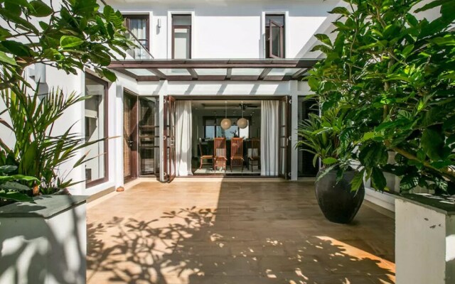 3 Bed Villa Frangipani - Near Beach