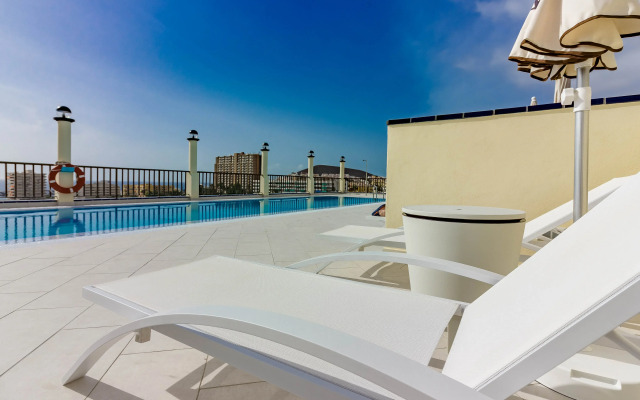 Klayman Olivina Aparthotel