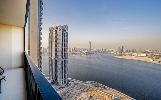 Tanin - Breathtaking Panoramic Canal Views From Balcony