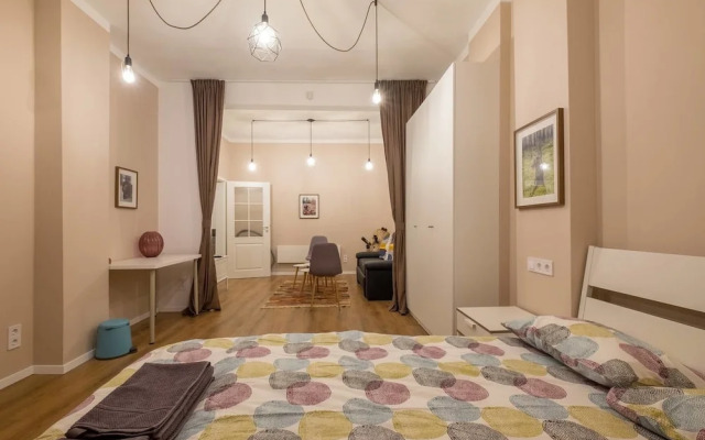 FM Deluxe 1-BDR Apartment - Solunska street