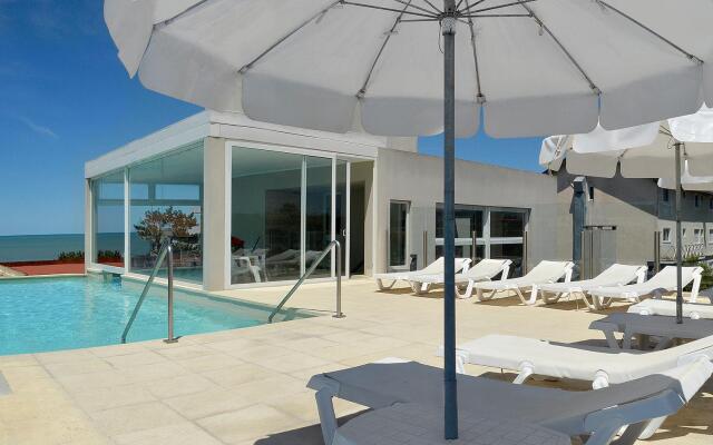 Amura Suites
