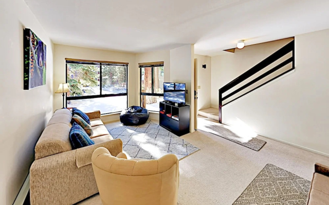 Sunny Unit 13 - 3 Br Condo