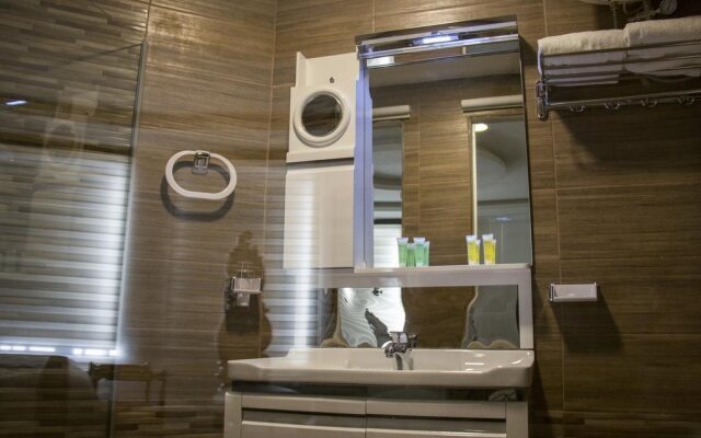 London Bridge Hotel