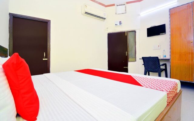 OYO 43320 Mannat Guest House